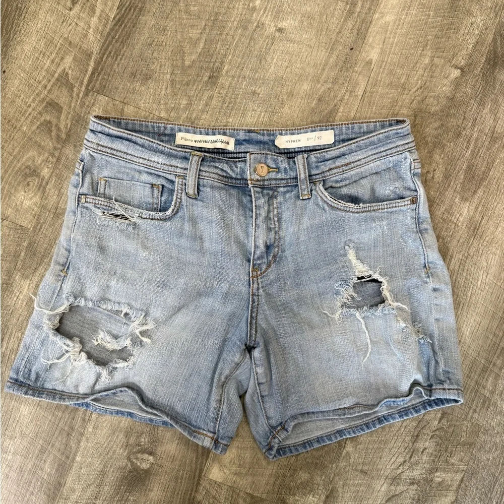 Pilcro-Hyphen Distressed Light Blue Denim Shorts Size 27